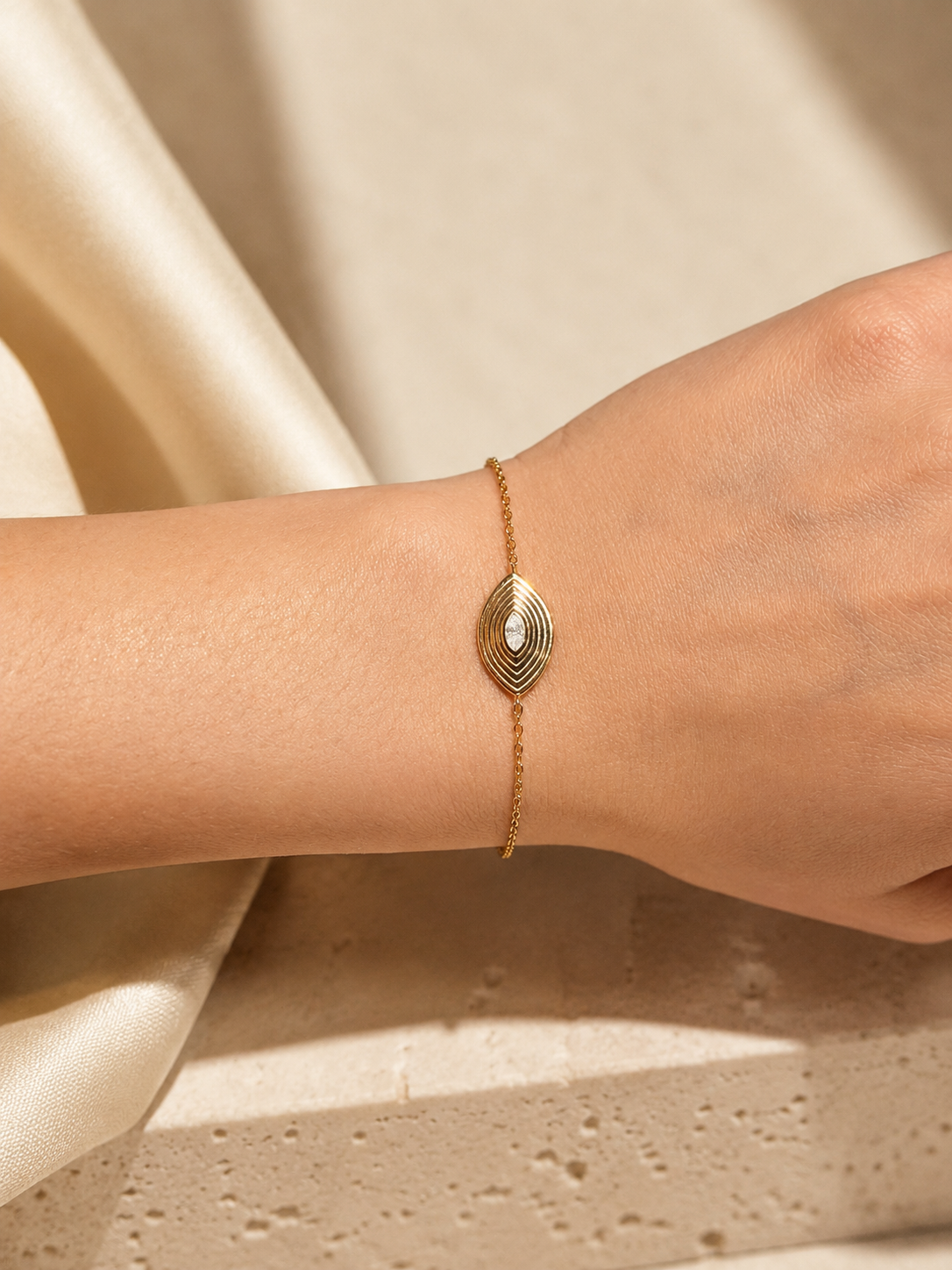 Pulseira Regard — Moissanite