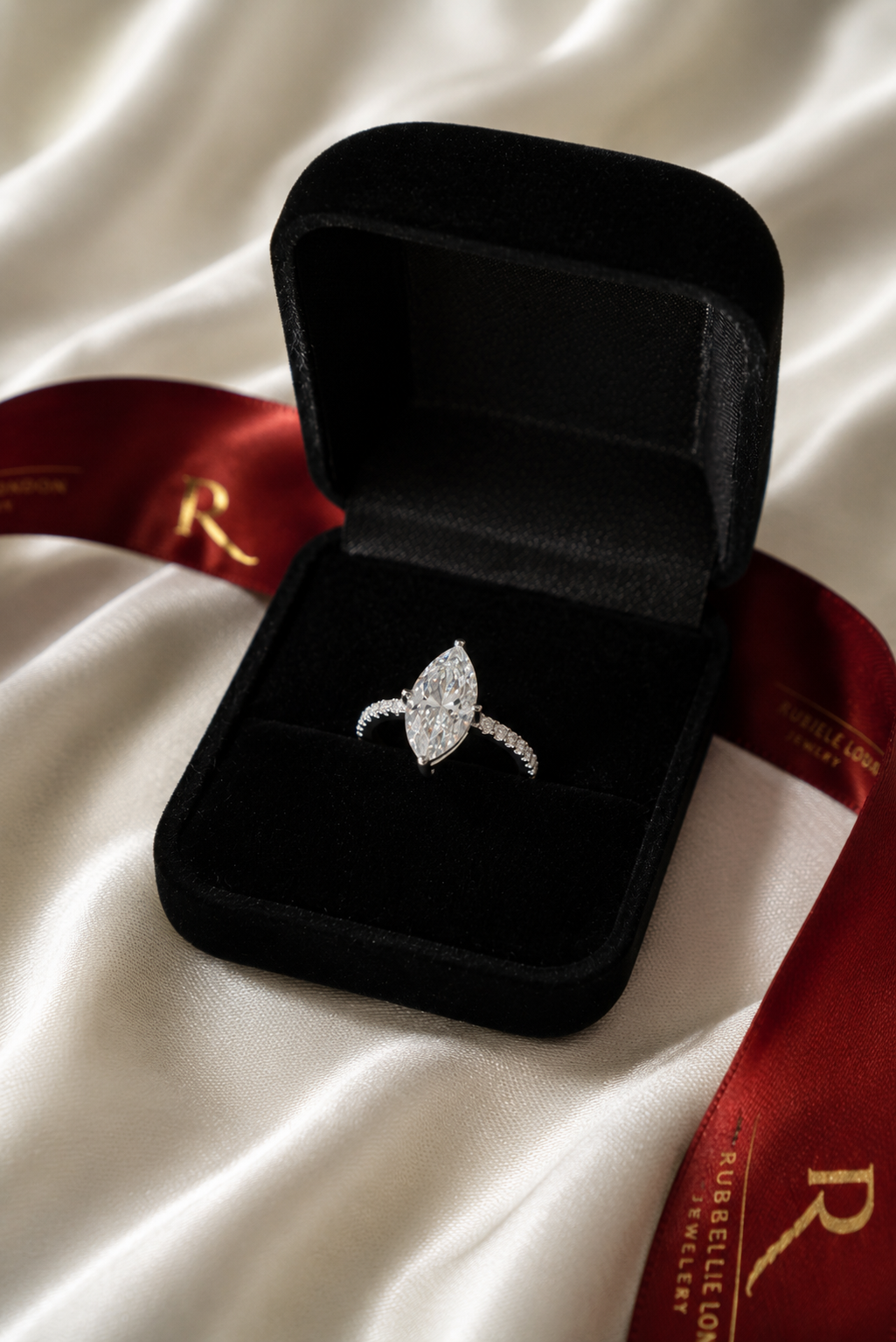 Anel Héritage Navete | Moissanite