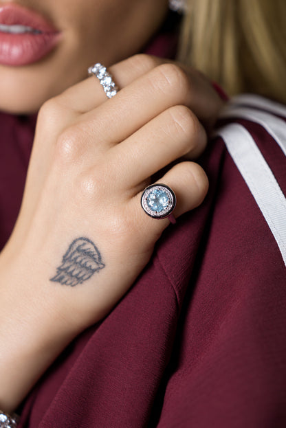 Anel Halo Azure — Topázio & Moissanite | Pinky Ring
